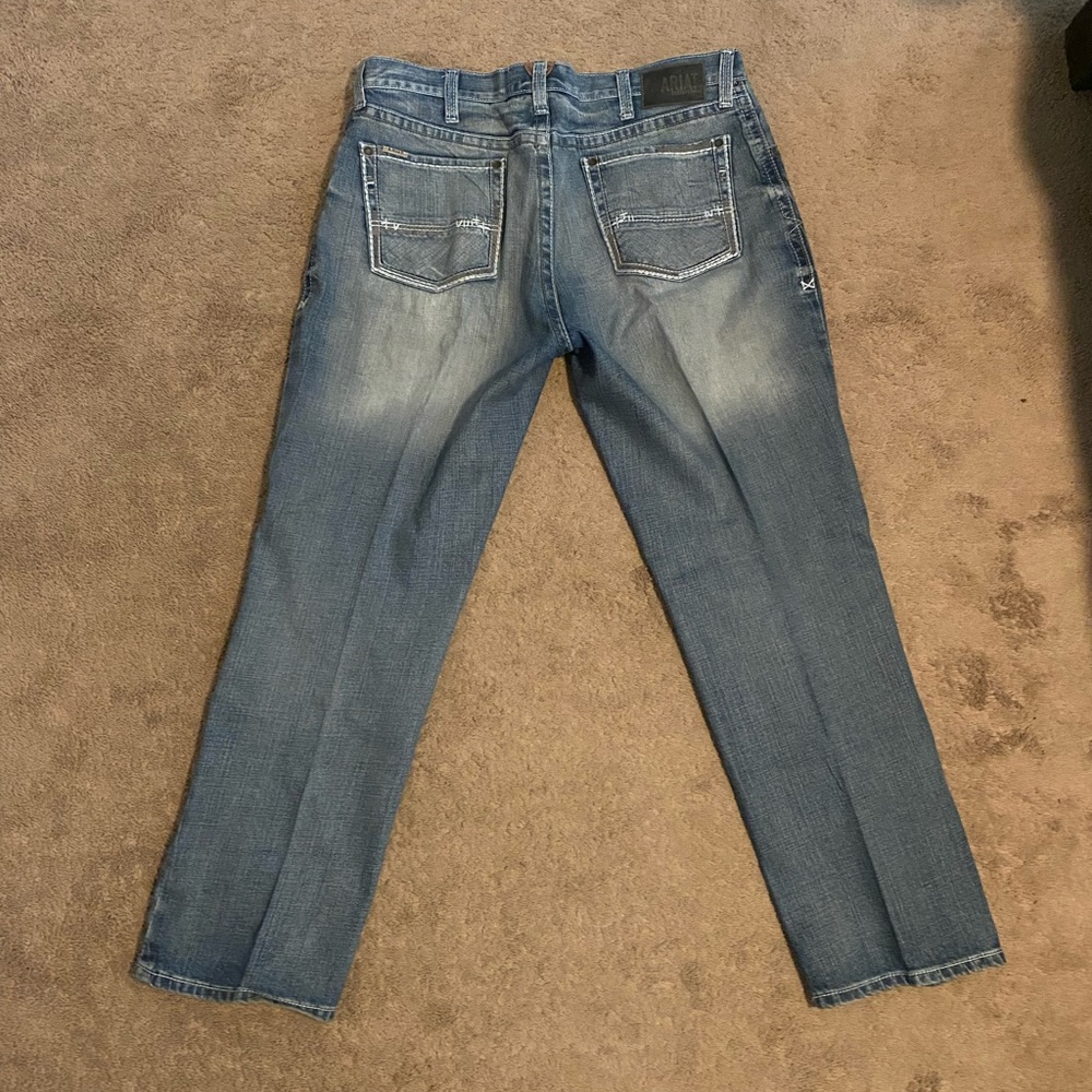 Ariat M2 38x32